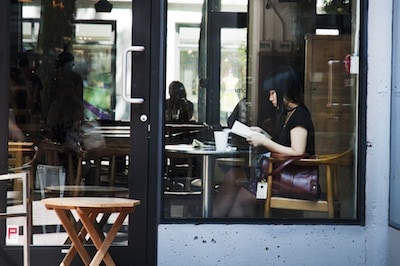 Gastown-Coffee-Shop-2-Girl-in-Cafe