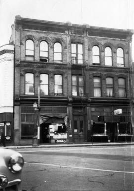 a34c552e-1bf4-4759-9983-5c9b46d766ec-CVA810-15 142