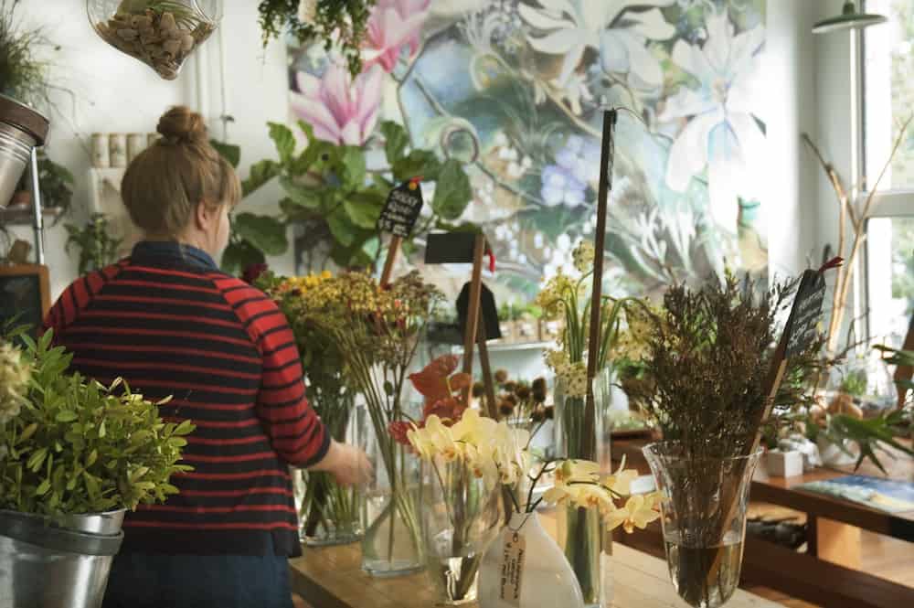Flower-Shop-Girl-1