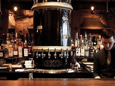 Pourhouse-2-e1458322792609-400x300