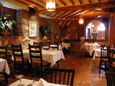 al-porto-restauarant-in-gastown