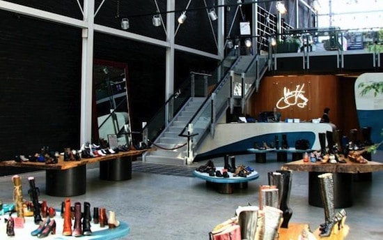 john-fluevog-shopping-gastown