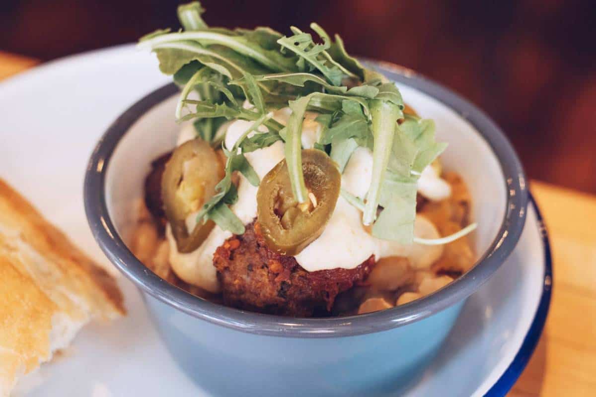 kofta-veganlentilcauliflowergarliccashewcreme